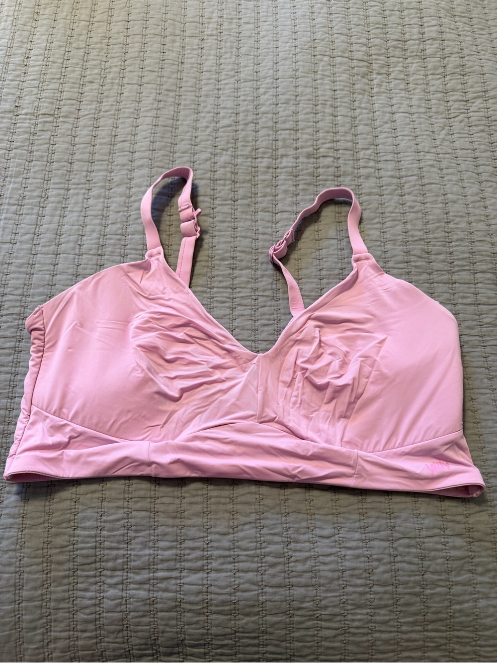 Yitty Fabletics Smoothed Reality Plunge Bra